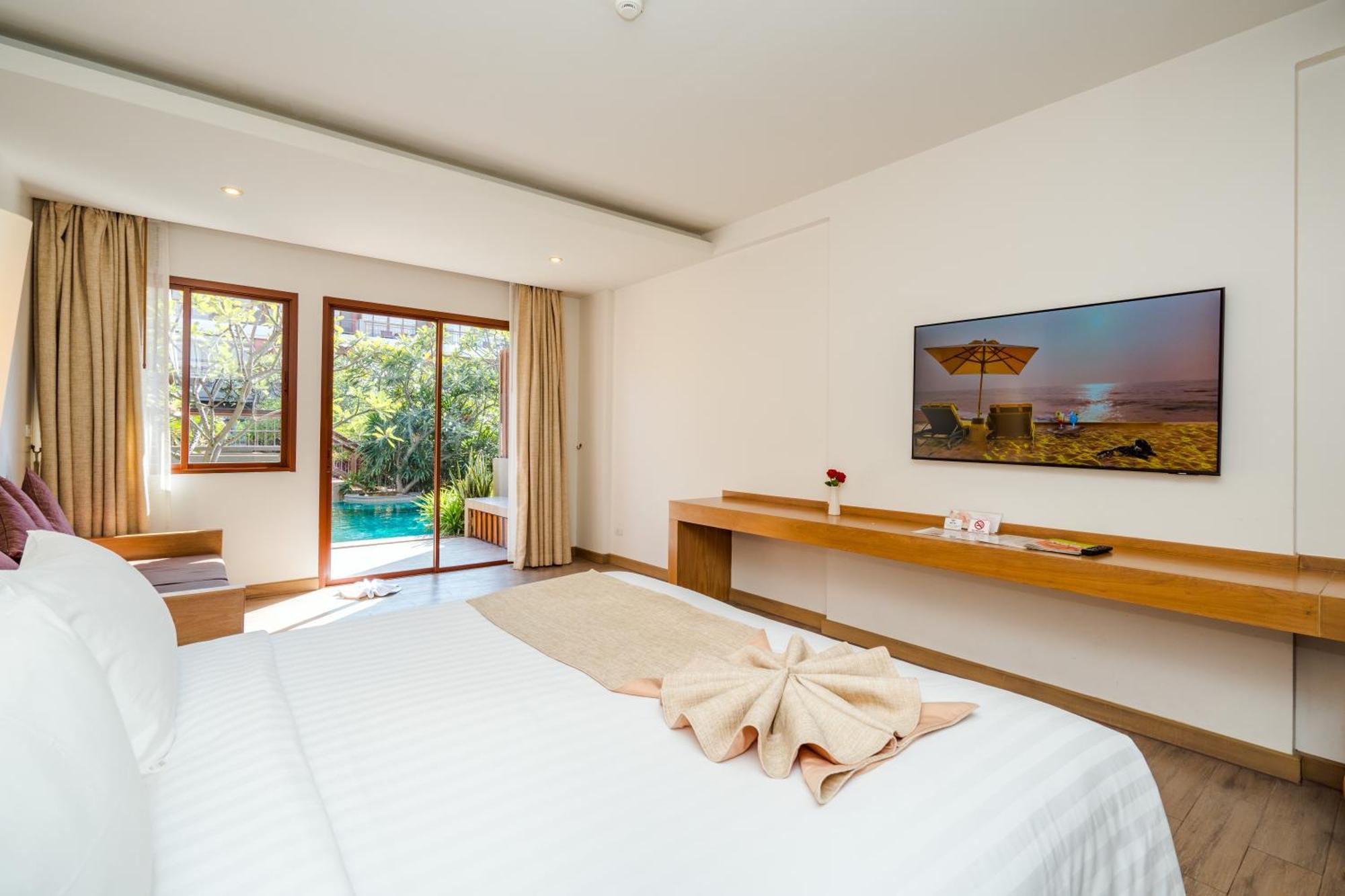 Ayrest Hua Hin Hotel Esterno foto