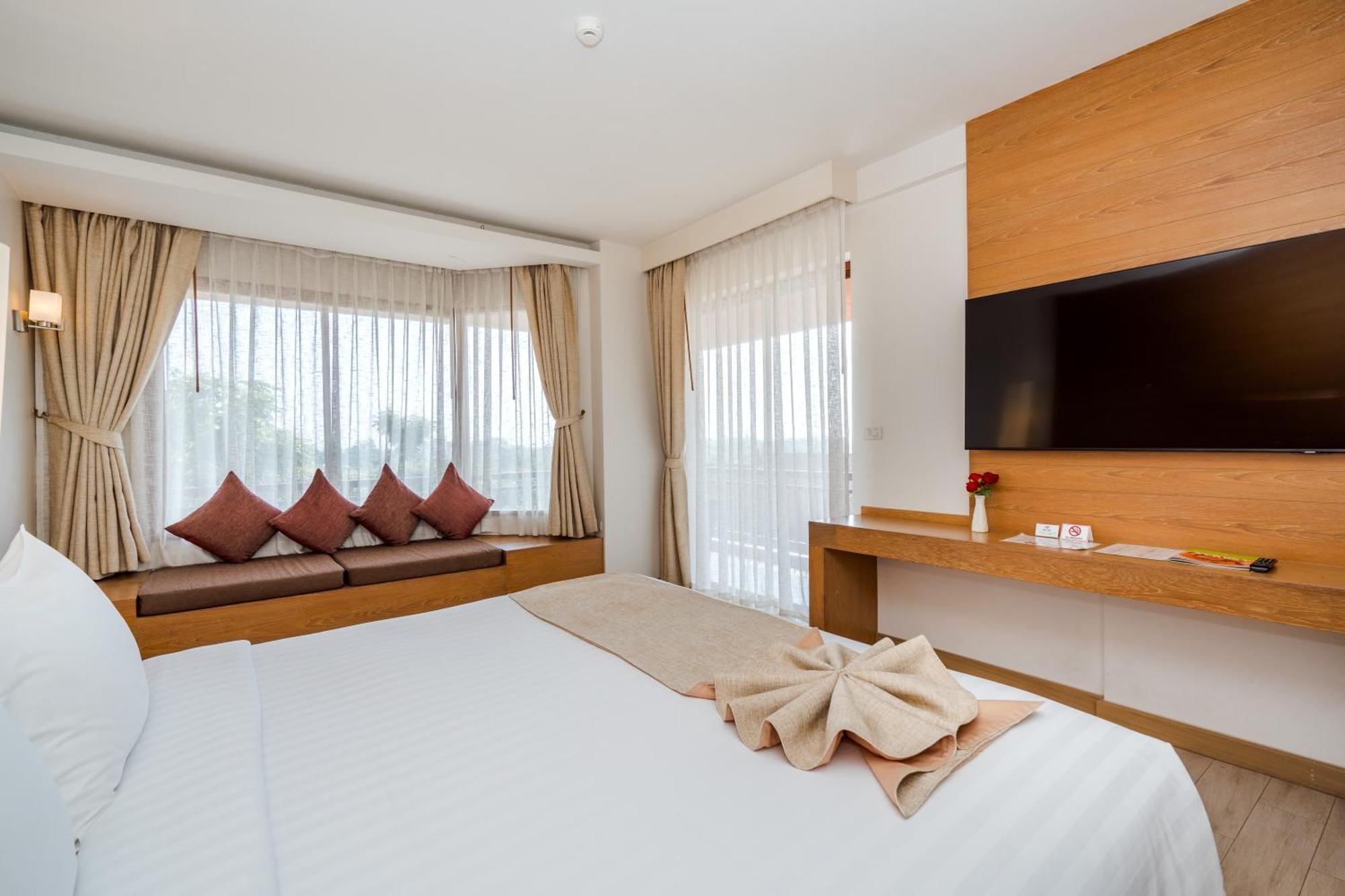 Ayrest Hua Hin Hotel Esterno foto
