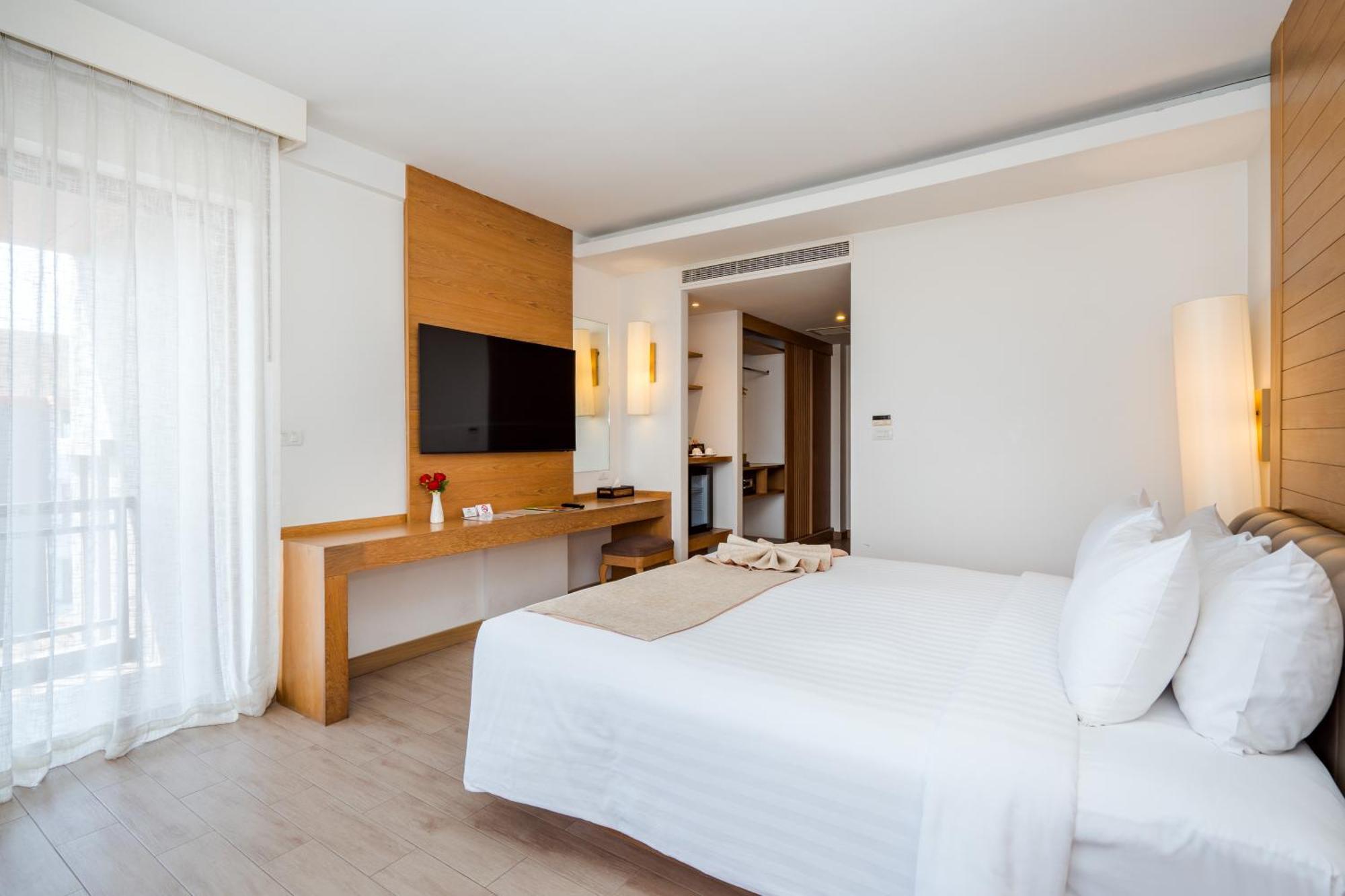 Ayrest Hua Hin Hotel Esterno foto